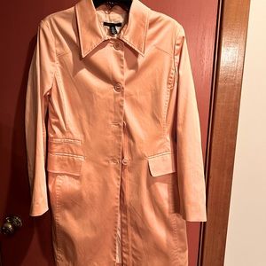 Beautiful lined Kenneth Cole trench coat, sz 8